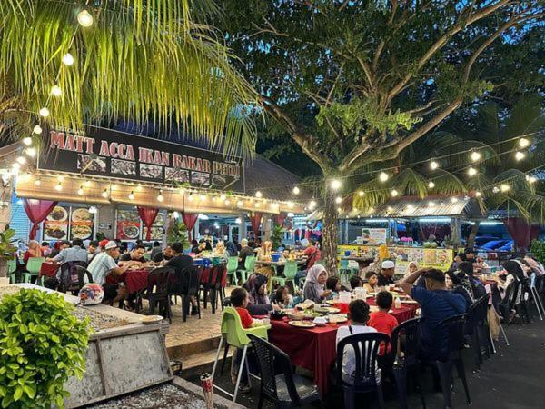 Yb Guest House 4 Bilik 5 Katil Chukai 外观 照片