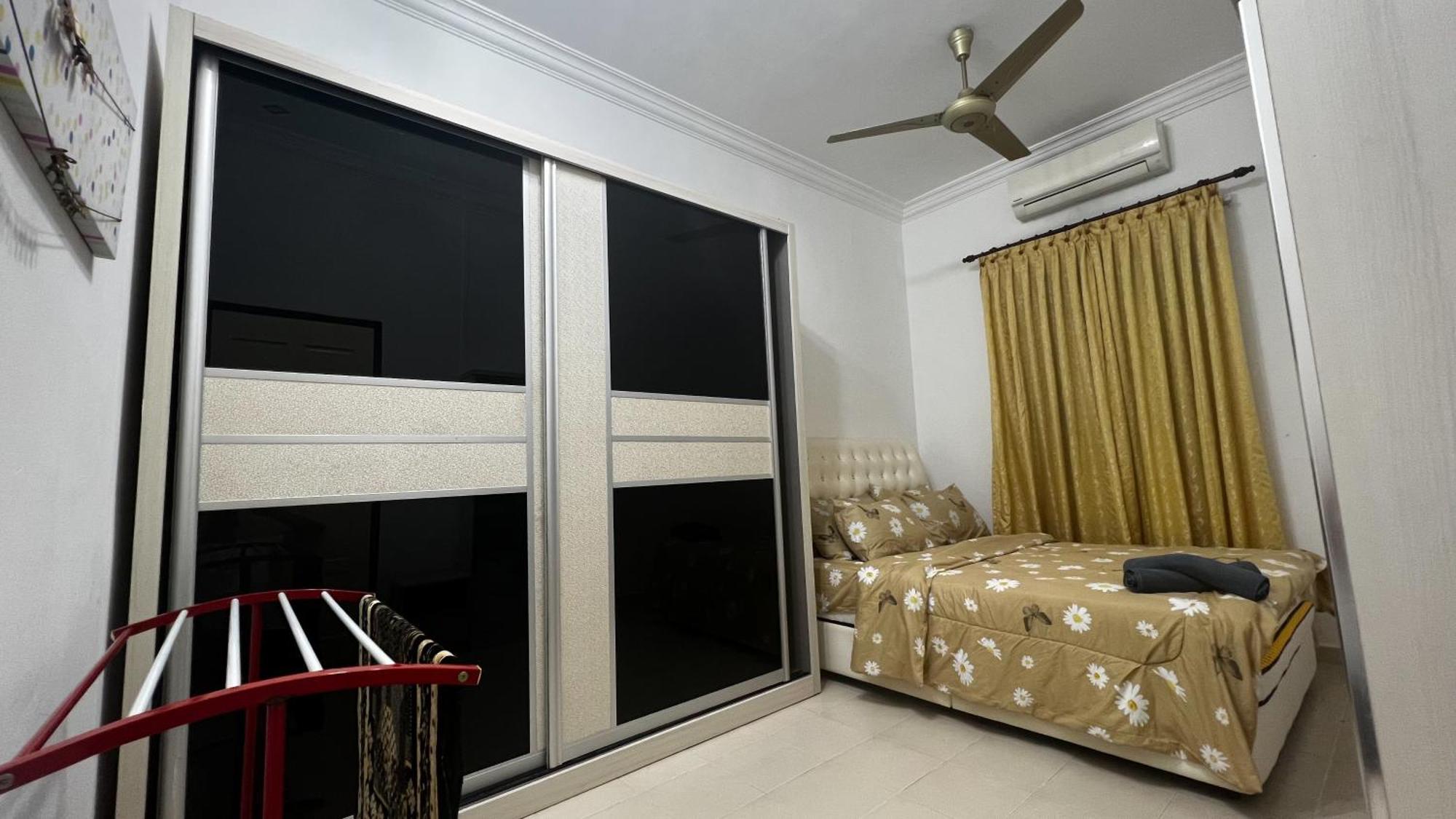 Yb Guest House 4 Bilik 5 Katil Chukai 外观 照片