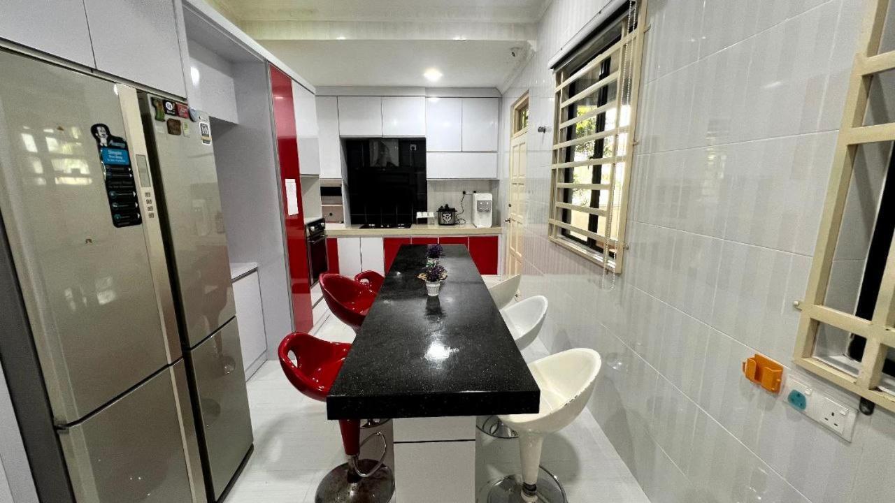 Yb Guest House 4 Bilik 5 Katil Chukai 外观 照片